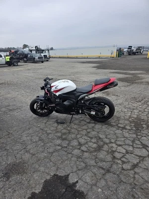 Cubierta del tanque de carenado Honda CBR600 RR 2007-2012 embellecedor de panel blanco y rojo Foto 1 de 4