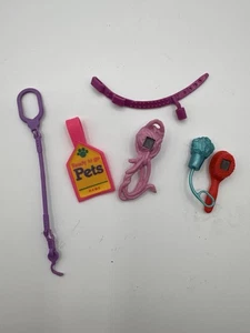 Vintage 1993 Littlest Pet Shop Accessories Magnet Yarn Brush Collar Toys Tag - Picture 1 of 7