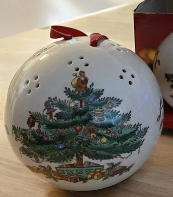 Spode Christmas Tree Ornament Scented Pomander Refillable Ceramic Ball Orig Box - Image 1 of 4