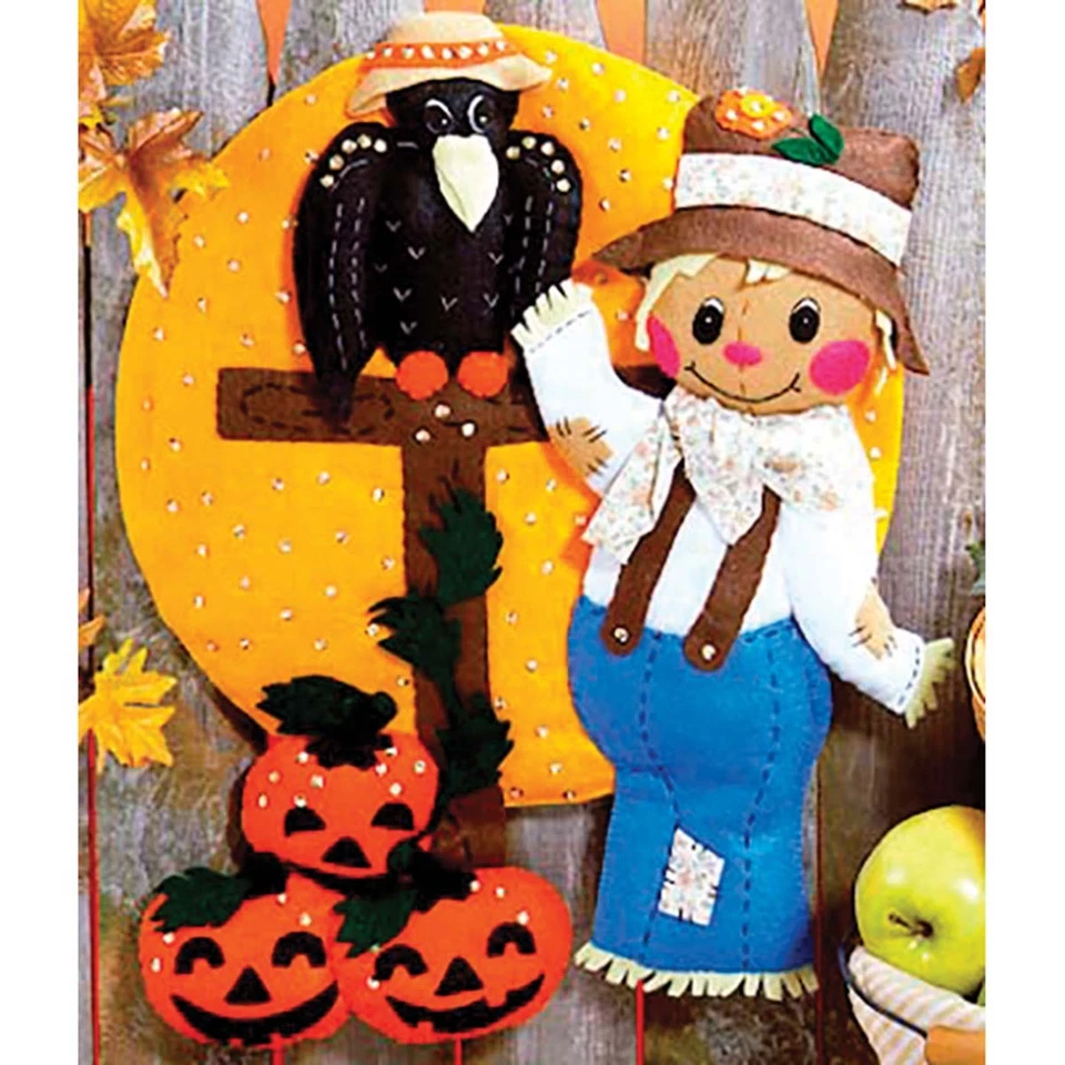 Kit de fieltro y lentejuelas para colgar en la pared Design Works™ Harvest Moon Foto 1 de 1