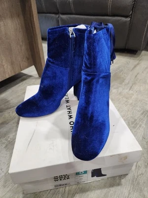 Stivaletti Who What Wear blu royal taglia 8 velluto con chiusura zip stringati deragliamento - Immagine 1 di 4