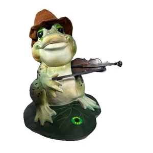 Dan-Dee Musical Frog - Sings "Thank God I'm a Country Boy" - Picture 1 of 10