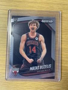 Tarjeta #41 Panini Prizm Black Matas Buzelis RC 2024-25 - Imagen 1 de 3