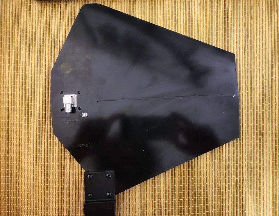 Lectrosonics ALP500 LPDA Fin Antenna 450-850MHz BNC Connector A++ Condition - Image 1 of 4