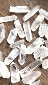 Clear Quartz Five Rough Rocks Healing Wellness Energy Reiki Gift Luck Peace - Picture 1 of 3