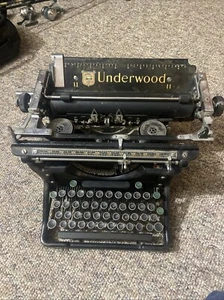 Antike Underwood Standard 11 Eisen Schreibmaschine Anfang 1900 selten lesen - Bild 1 von 10