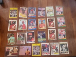lot of 24 Ozzie Smith baseball cards Topps Fleer Pinnacle Donruss Bowman - Picture 1 of 7