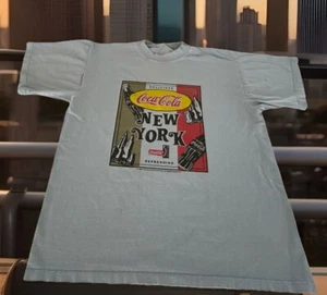 Vintage 1995 Coke Coca Cola New York City NYC 5th Ave Herren blau T-Shirt, XL - Bild 1 von 7