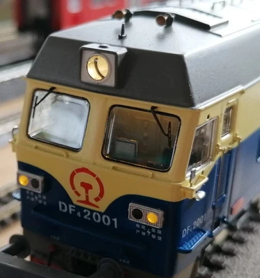 China Railway Diesellok DF4C "Beijing Blue" METAL edition HO 1:87 DC New - Image 1 of 4