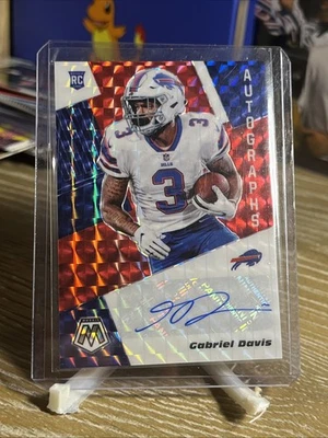 2020 Panini Mosaic🔥Rookie Autographs Mosaic Gabriel Davis #RA39 Choice Red  - Image 1 of 2