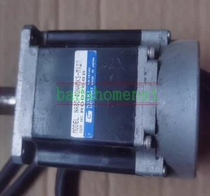 UN moteur NA80-40NAMKS-M127 d'occasion compatible avec machine d'impression KOMORI 40 couches - Photo 1/1