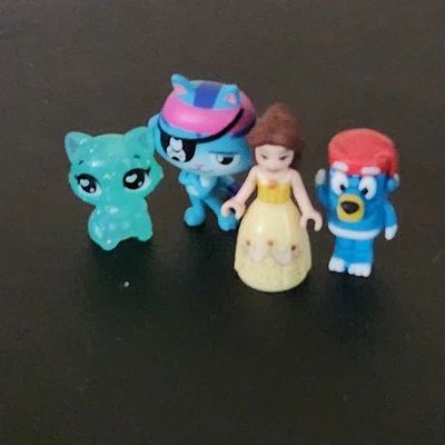 Lego Bella 43196 La Bella y la Bestia Disney Princesa Minifigura más Bluey LPS Foto 1 de 4