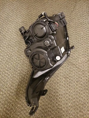 Farol de halogênio 2010 2011 2012 2013 Cadillac SRX passageiro fabricante de equipamento original - Imagem 1 de 4