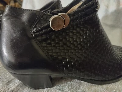 Women's 8N Valerie Stevens Leather 2in Woven Brazil Boots Side 3in Zip,919 Allyn - Image 1 of 4