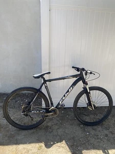 Fuji tahoe 1.5 29 inch mountain Bike M/L frame (need To Install Rear Brake) - Picture 1 of 8