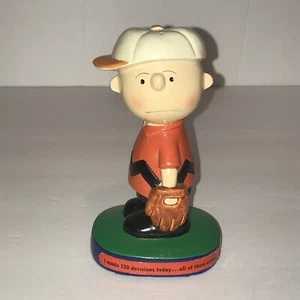 Figura de béisbol vintage de personajes de cacahuetes Charlie Brown 1972 en la base - Imagen 1 de 9