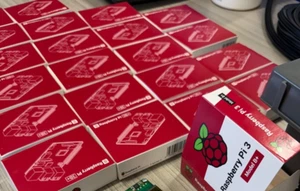 Lot of 25 - Raspberry Pi 3 Model B+ - 1.4GHz Quad-Core, 1GB RAM,  - New - Picture 1 of 4