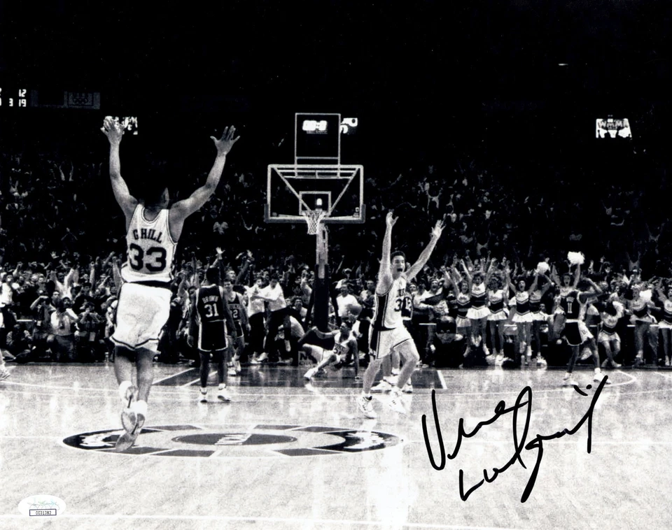 Verne Lundquist Signed 11x14 Photo JSA COA Auto Duke Final Four HOF Laettner 92 - Image 1 of 1