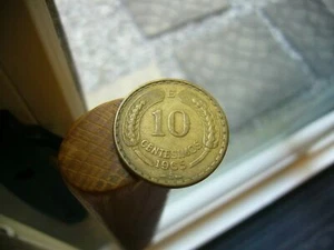 1965 CHILE 10 CENTESIMOS COIN - Picture 1 of 2