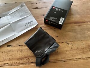 Leica Einschlagtuch / Wrapping Cloth In Black Leather / Leica Number : 18549