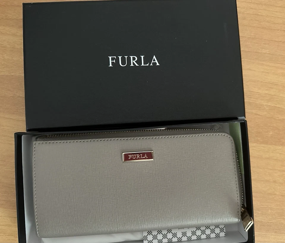 Portafoglio pelle Saffiano donna Furla Babylon XL slim sabbia - portacarte e zip - Immagine 1 di 4