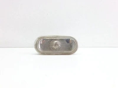 Volkswagen PASSAT B5 1998 Vorne rechts Seitenblinker UST121875 Foto 1 de 3