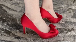 NEW SHOES OF PREY custom RED Satin Bow Pump Heels Size 4.5 - Picture 1 of 5