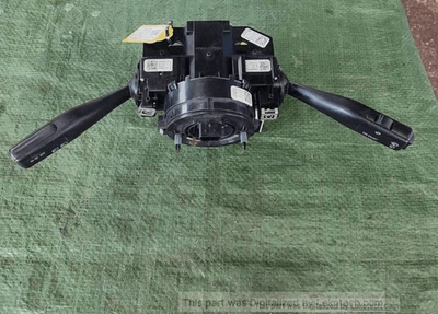 Unterstützt Lenkradfernbedienung mit Wischer-...  VOLKSWAGEN TOURAN (1T) 2.0 TDI - Bild 1 von 4