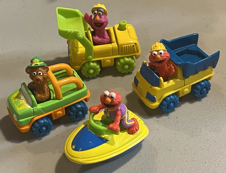 Vintage 4 Tyco Matchbox Sesame Muppet Diecast Car Jet Ski Elmo Fozzie Bear - Imagem 1 de 4