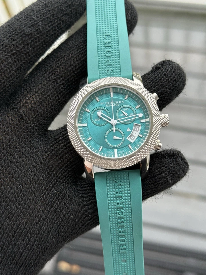 博柏利 Aquablue 运动不锈钢橡胶男士腕表 — 第 1/4 张图片