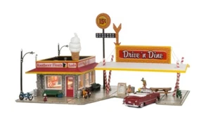 DRIVE 'N DINE BUILT-&-READY HO-SCALE-WOODLAND SCENICS-COMPLETELY ASSEMBLED! - Picture 1 of 6