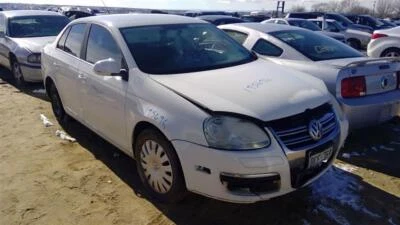 Used Engine Coolant Reservoir fits: 2008 Volkswagen Jetta  Grade A - Image 1 of 4