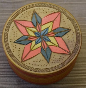 Vintage Artisan Wooden Coaster Set W Box Handcrafted Hand Painted Made in Japan - Picture 1 of 15
