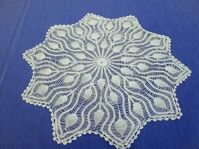 Napperon N°114 centre de table au crochet coton vert 50 cm rond - Photo 1/4