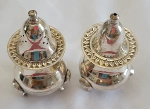 Salt and Pepper Shakers Silverplate - Picture 1 of 6