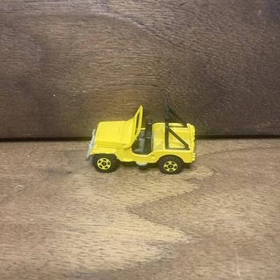 Tomica - Nº25 Mitsubishi Jeep H-J58 Hecho en Japón S= 1/57 Foto 1 de 4