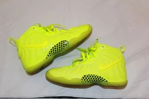 Nike CW1593-702 Foamposite Pro Volt Verde Zapatos Jóvenes Niños Talla 4.5Y Mujeres 6 - Imagen 1 de 19
