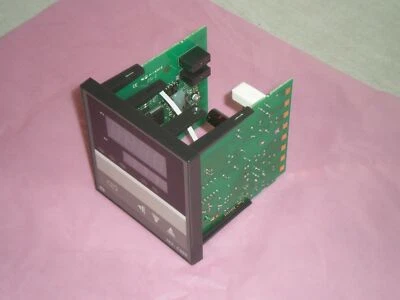 RKC C900DKA1-T*AB 02945 REX-C900 Temperature Controller Free Shipping! - Image 1 of 4