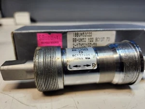 NOS Shimano BB-UN52 Bottom Bracket 73 x 122m English Square Taper - Picture 1 of 1