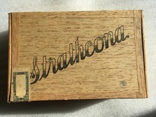 1935 1939 FOREST STRATHCONA SIGN CIGAR BOX L'EPIPHANIE QUEBEC CANADA TOBACCO 