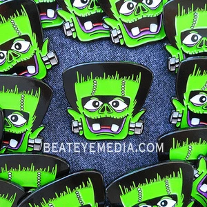 FRANKENSTEIN-PIN-PINS-EMAILLE-PINS-Comic Art-HALLOWEEN-MONSTER-HORROR-KARLOFF-TV - Bild 1 von 1
