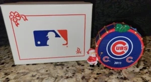 2011 Danbury Mint Chicago Cubs Ceramic Drum Santa Christmas Ornament 4" - Picture 1 of 6