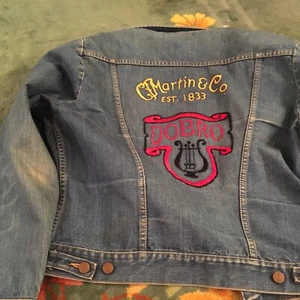 Chaqueta de mezclilla sanforizada Wrangler de colección 70 CF Martin Co. Dobro bordada para guitarra 46 - Imagen 1 de 11