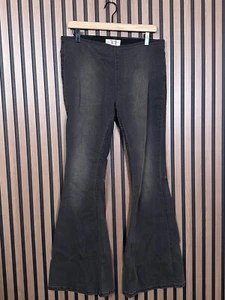 Free People Jeans 31 Gray Pull On Bell Bottoms Charcoal Wash Penny Pull On - Picture 1 of 9
