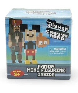 Disney Serie 2 Crossy Road Mini Figura Paquetes Misteriosos Sellado Lote De 2 - Imagen 1 de 7