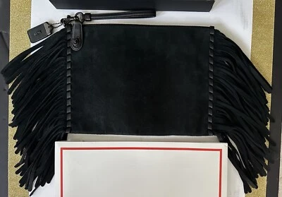 MUÑEQUERA COACH 1941 NEGRA DE GAMUZA CON FLECOS 86840 USADA EN EXCELENTE ESTADO Foto 1 de 4