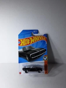 Hot Wheels 2022  ‘69 CAMARO CONVERTIBLE (Black)  Muscle Mania  5/10 - Picture 1 of 4