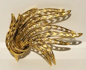 Large Vintage Monet Gold Tone Brooch - Picture 1 of 6