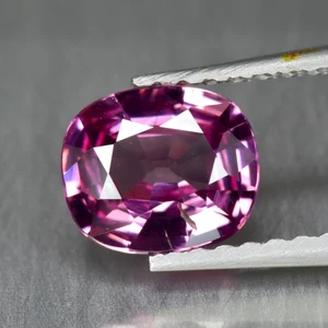 0,91 quilates ovalado_ granate malaya rosa vibrante sin calefacción _ Tanzania - Imagen 1 de 1