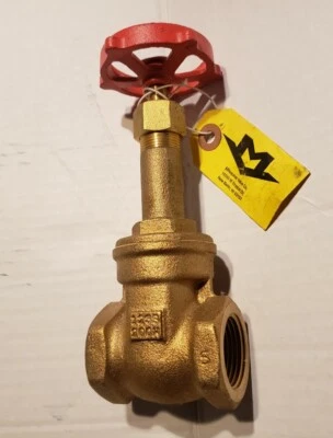 Milwaukee 1" Gate Threaded Valve Fig. 148 125 SWP  200 WOG - Image 1 of 4